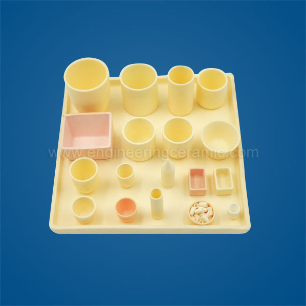 अपनी प्रयोगशाला आवश्यकताओं के लिए एल्युमिना सिरेमिक लैबवेयर क्यों चुनें?